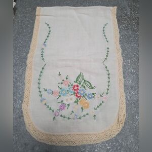 Vintage Flower Bouquet Tablerunner 38" Long